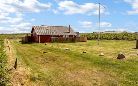 Beatrice - 150M from the Sea: Roof, Plain, Land Lot, Rural Area, Home, Estate, Field, Cottage, Lawn, Suburb