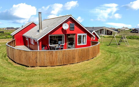 Beatrice - 150M from the Sea: Cottage, Shed, Hut, Farmhouse, Prairie, Shack, Barn, Log Cabin, Garden Buildings