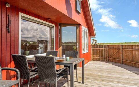 Beatrice - 150M from the Sea: Cottage, Shed, Hut, Farmhouse, Prairie, Shack, Barn, Log Cabin, Garden Buildings