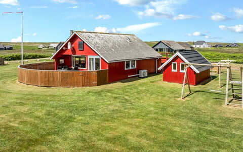 Beatrice - 150M from the Sea: Cottage, Shed, Hut, Farmhouse, Prairie, Shack, Barn, Log Cabin, Garden Buildings
