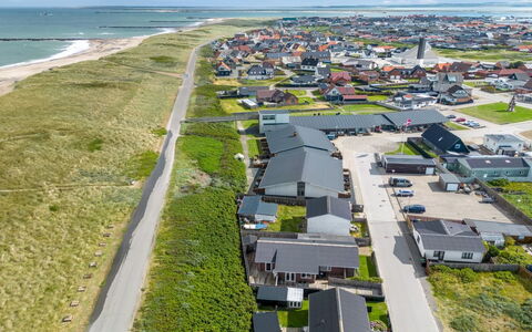 Heming - 100M from the Sea: Grass, House, Roof, Home, Cottage, Shrub, Land Lot, Rural Area, Farmhouse, Groundcover