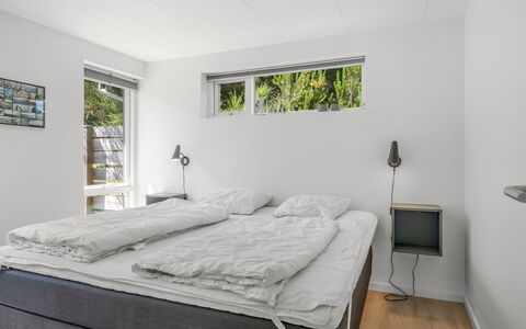 Resi - 400M from the Sea: Interior Design, Flooring, Ceiling, Floor, Furniture, Room, Bedroom, Home, Bed