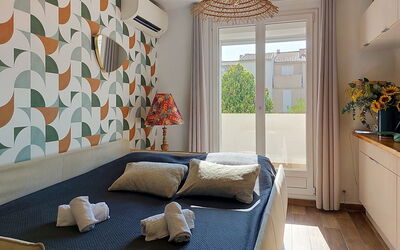 Accommodation:&nbsp;Les Lavandes 120.19