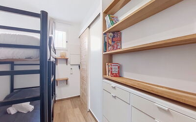 Accommodation:&nbsp;Les Lavandes 120.19