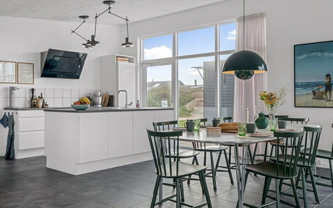 Pontus - 400M from the Sea: Flooring, Furniture, Floor, Interior Design, Kitchen & Dining Room Table, Chair, Kitchen, Light Fixture, Houseplant, Dining Room