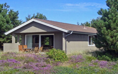 Tuovi - 800M from the Sea: Residential Area, Roof, Suburb, Driveway, Estate, Chimney