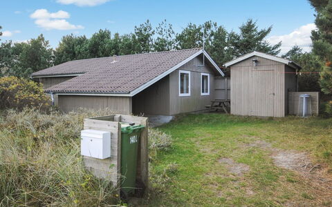 Tuovi - 800M from the Sea: Residential Area, Roof, Suburb, Driveway, Estate, Chimney