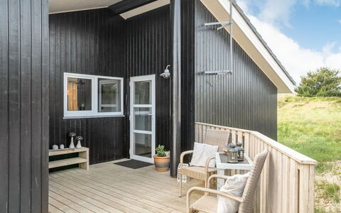 Ivar - 900M from the Sea: Roof, Plain, Land Lot, Rural Area, Home, Estate, Field, Cottage, Lawn, Suburb