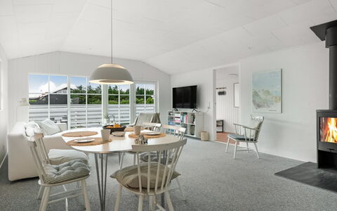 Kanerva - 350M from the Sea: Wood, Home, Porch, Deck, Hardwood, Roof, Wood Stain, Wood Flooring, Eco Hotel