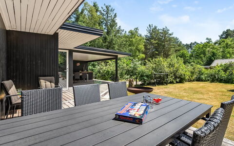Fot - 7Km from the Sea: Furniture, Shade, Outdoor Furniture, Porch, Outdoor Table, Chair, Garden, Landscaping, Hardwood, Deck