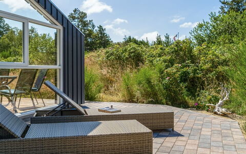 Felizia - 2.5Km from the Sea: Land Lot, Composite Material, Shade, Garden, Hardwood, Design, Landscaping, Estate, Eco Hotel, Garden Buildings