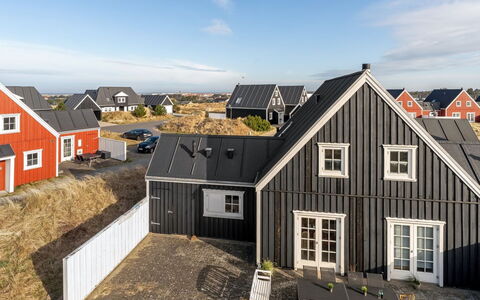 Stine - 1Km from the Sea: Home, Residential Area, House, Cottage, Roof, Land Lot, Siding, Garden, Estate, Lawn