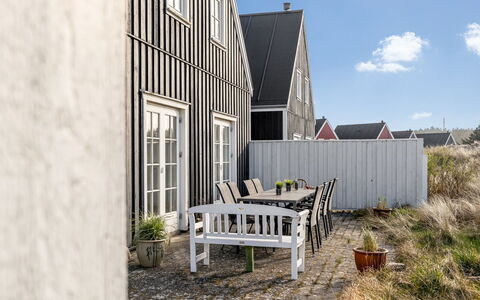 Stine - 1Km from the Sea: Home, Residential Area, House, Cottage, Roof, Land Lot, Siding, Garden, Estate, Lawn