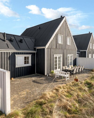 Stine - 1Km from the Sea