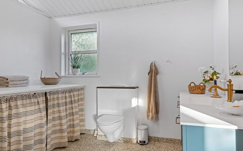 Onta - 900M from the Sea: Interior Design, Flooring, Plumbing Fixture, Floor, Bathroom, Ceiling, Plumbing, Toilet, Bathroom Cabinet, Sink