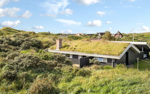 Madita - 310M from the Sea: Cottage, Hut, Thatching, Farmhouse