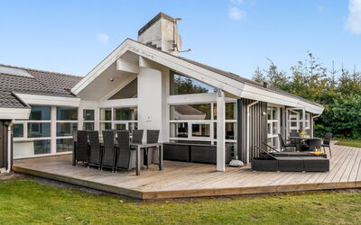 Mechthild - 2.7Km from the Sea