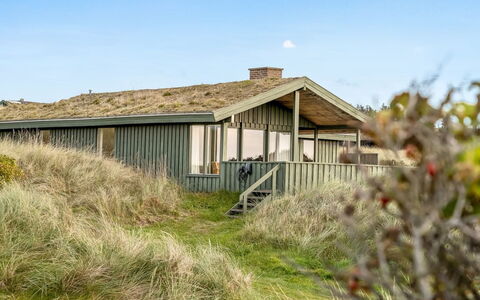 Fransine - 480M from the Sea: Roof, Land Lot, Cottage, Home, Rural Area, Shed, Siding, Garden Buildings, Log Cabin, Hut