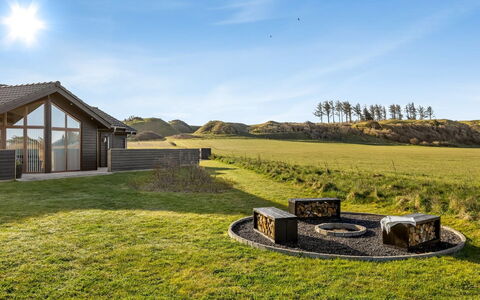 Antina - 400M from the Sea: Roof, Land Lot, Cottage, Home, Rural Area, Shed, Siding, Garden Buildings, Log Cabin, Hut