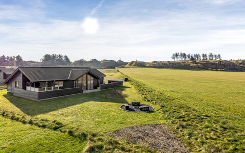 Antina - 400M from the Sea: Roof, Land Lot, Cottage, Home, Rural Area, Shed, Siding, Garden Buildings, Log Cabin, Hut