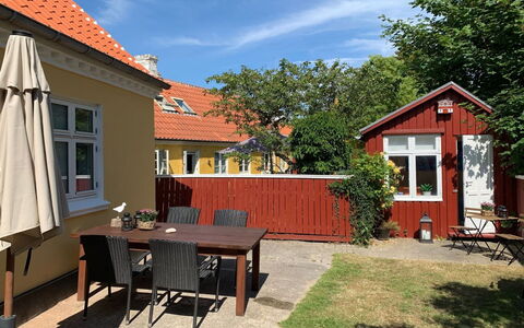 Huanca - 900M from the Sea: Home, Cottage, Shade, Yard, Garden, Estate, Backyard, Wood Stain, Outdoor Furniture, Lawn