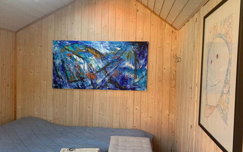 Huanca - 900M from the Sea: Wood, Wood Stain, Room, Bedroom, Hardwood, Plank, Picture Frame, Bedding, Plywood, Paint