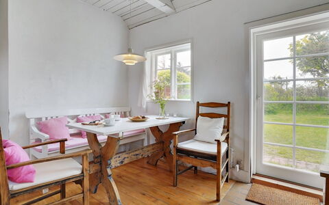 Helny - 300M from the Sea: Home, Cottage, Porch, Hardwood, Siding, Deck, Shade, Plank, Estate, Garden Buildings