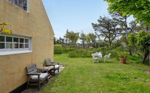 Helny - 300M from the Sea: Home, Cottage, Porch, Hardwood, Siding, Deck, Shade, Plank, Estate, Garden Buildings
