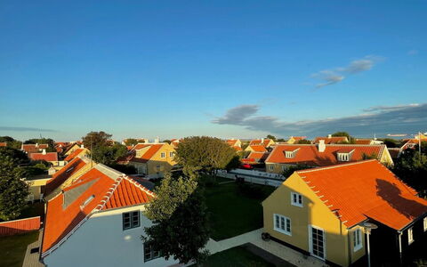 Jarkko - 200M from the Sea: Ceiling, Flooring, Interior Design, Floor, Composite Material, Furniture, Resort, Hotel, Design, Daylighting