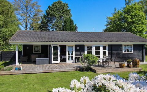Eia - 500M from the Sea: Thatching, Cottage, House, Roof, Home, Farmhouse, Hut, Estate, Village