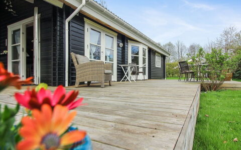 Eia - 500M from the Sea: Thatching, Cottage, House, Roof, Home, Farmhouse, Hut, Estate, Village