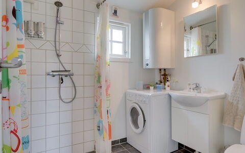 Ylermi - 1.5Km from the Sea: Interior Design, Plumbing Fixture, Flooring, Floor, Bathroom, Sink, Tap, Washing Machine, Plumbing, Room