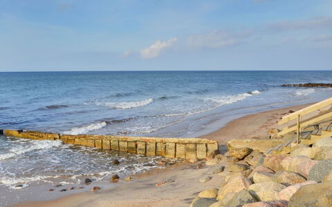 Marjatta - 850M from the Sea: Residential Area, Roof, Suburb, Driveway, Estate, Chimney