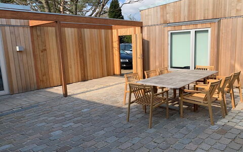 Vanta - 10M from the Sea: Roof, Land Lot, Cottage, Home, Rural Area, Shed, Siding, Garden Buildings, Log Cabin, Hut