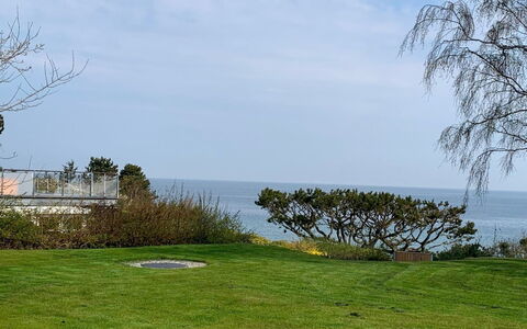 Vanta - 10M from the Sea: Roof, Land Lot, Cottage, Home, Rural Area, Shed, Siding, Garden Buildings, Log Cabin, Hut