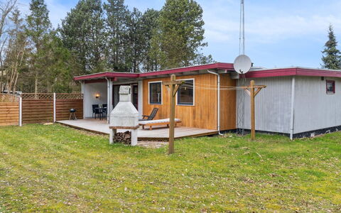 Gebina - 899M from the Sea: Roof, Land Lot, Cottage, Home, Rural Area, Shed, Siding, Garden Buildings, Log Cabin, Hut