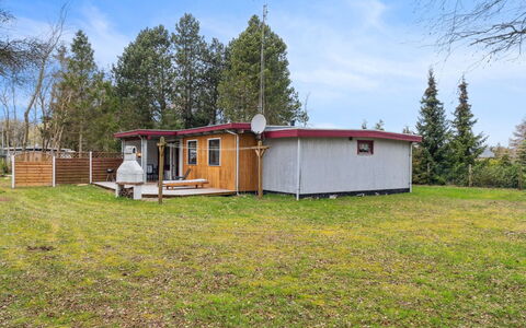 Gebina - 899M from the Sea: Roof, Land Lot, Cottage, Home, Rural Area, Shed, Siding, Garden Buildings, Log Cabin, Hut