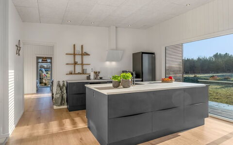 Vanna - 1.2Km from the Sea: Kitchen, Flooring, Floor, Furniture, Countertop, Wood, Interior Design, Cabinetry, Kitchen Appliance, Wood Flooring
