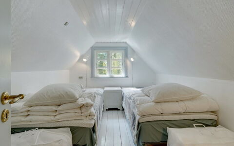 Vemund - 750M from the Sea: Roof, Land Lot, Cottage, Home, Rural Area, Shed, Siding, Garden Buildings, Log Cabin, Hut