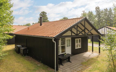 Bennek - 200M from the Sea: Roof, House, Home, Cottage, Door, Siding, Deck, Porch, Plank, Hardwood