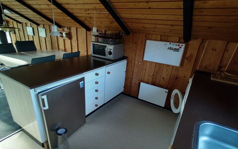 Rieke - 300M from the Sea: Kitchen Sink, Sink, Plumbing Fixture, Kitchen, Wood Stain, Hardwood, Tap, Countertop, Plywood, Kitchen Appliance