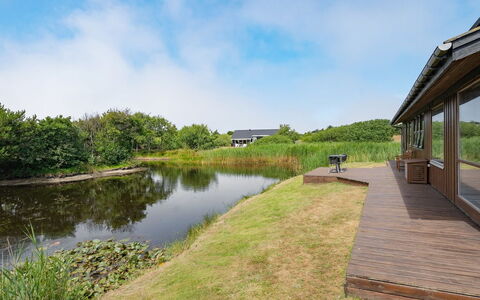 Frigga - 400M from the Sea: Roof, House, Home, Cottage, Door, Siding, Deck, Porch, Plank, Hardwood