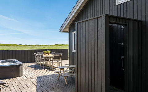 Jonna - 700M from the Sea: Home, Cottage, Porch, Hardwood, Siding, Deck, Shade, Plank, Estate, Garden Buildings