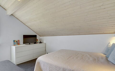 Gerharde - 2.3Km from the Sea: Interior Design, Flooring, Ceiling, Wood, Bedroom, Floor, Bed, Furniture, Lighting, Attic