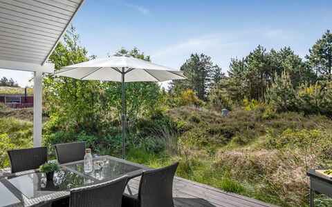 Minke - 2.2Km from the Sea: Cottage, Shed, Hut, Farmhouse, Prairie, Shack, Barn, Log Cabin, Garden Buildings