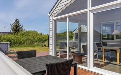 Eldora - 1.4Km from the Sea: Furniture, Wood, Interior Design, Flooring, Floor, Chair, Room, Ceiling, Living Room, Apartment
