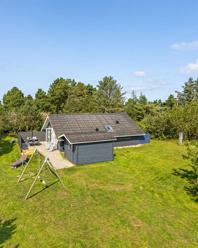 Sanelma - 900M from the Sea