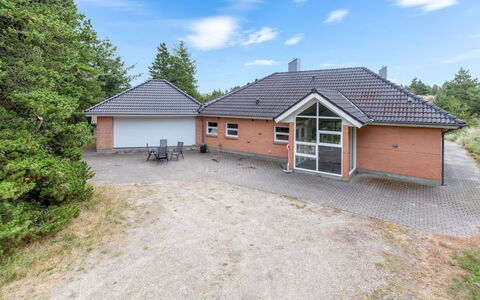 Sjamme - 1.2Km from the Sea: House, Roof, Home, Cottage, Shed, Garden Buildings, Siding, Yard, Log Cabin, Hut