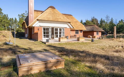 Harpa - 2.5Km from the Sea: Wood, Home, Porch, Deck, Hardwood, Roof, Wood Stain, Wood Flooring, Eco Hotel