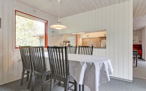 Eliane - 4Km from the Sea: Interior Design, Flooring, Wood, Ceiling, Floor, Furniture, Room, Kitchen & Dining Room Table, Dining Room, Light Fixture